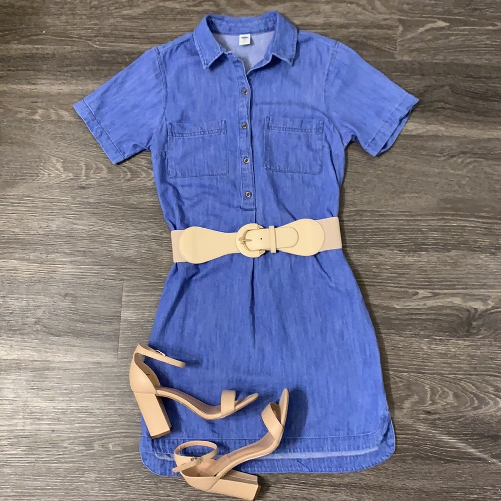 Denim button dress with pocket and slit accents